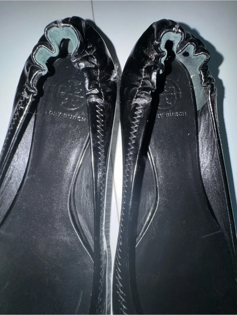 Tory Burch Black Patent Logo Round-Toe Ballet Flats size 9